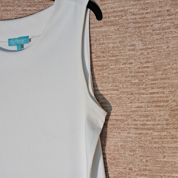 Anthony's Resort wear White Sleeveless Tank Top Size L #154 - Picture 4 of 4